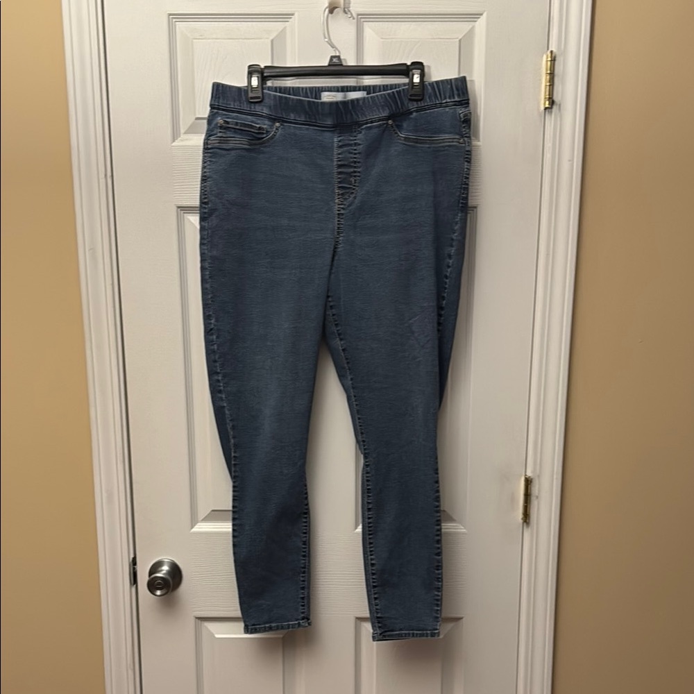 Women's Blue Jeans